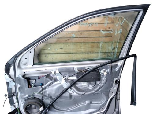 Used Right front door MERCEDES-BENZ C-CLASS (W203) C 200 CDI (203.007) (122 hp) 31971344