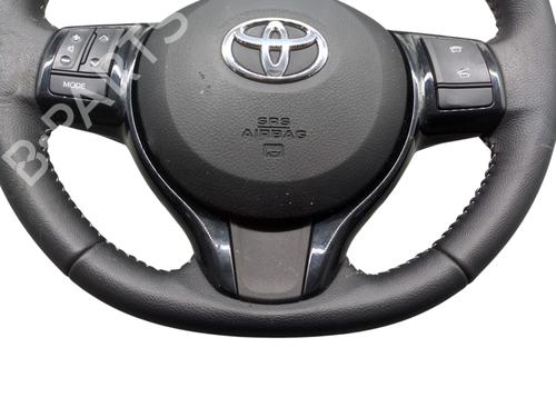 Used Steering wheel TOYOTA YARIS (_P13_) 1.5 (NSP131_) (112 hp) 32363636