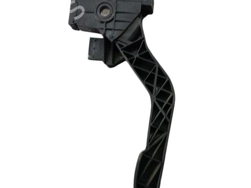 pedal-iveco-daily-vi-van-2014-25215905 main image