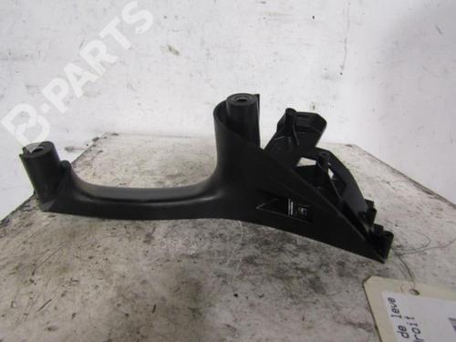 right-front-window-switch-seat-altea-5p1-19-tdi-2004-2005-2006-2007-2008-2009-2010-2011-2012-2013-2014-2015-10594612 main image