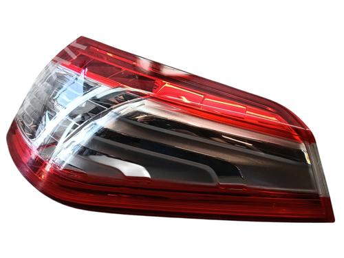 right-taillight-peugeot-508-sw-i-8e_-2010-2011-2012-2013-2014-2015-2016-2017-2018-28027731 main image