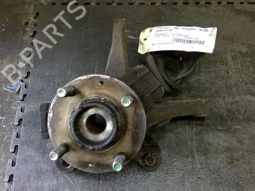 Used Left front steering knuckle HYUNDAI i10 I (PA) [2007-2018]  25111224