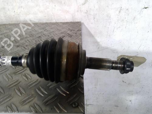 Left front driveshaft TOYOTA YARIS (_P13_) 1.5 Hybrid (NHP130_, NHP130) | BP25111550M38 