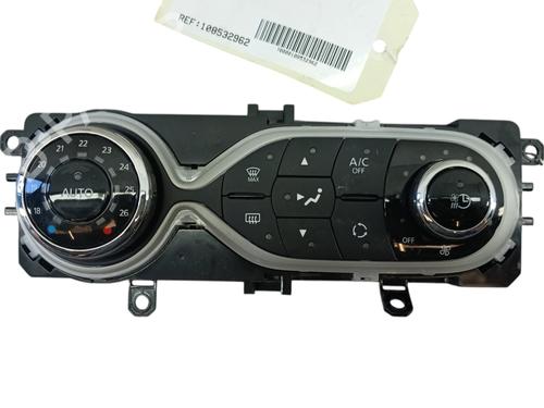 climate-control-renault-zoe-bfm_-2012-27398623 main image