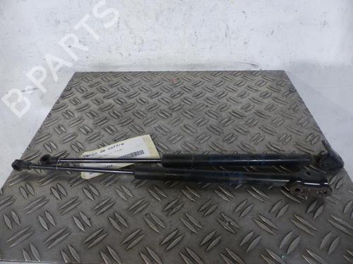Used Tailgate lift support TOYOTA YARIS (_P13_) 1.4 D (NLP130_, NLP130) (90 hp) 25065473