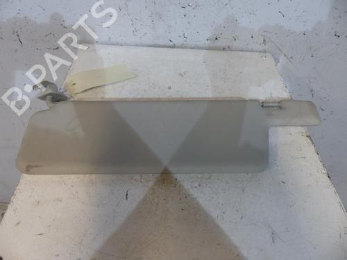 Used Right sun visor Right sun visor 25067614 25067614