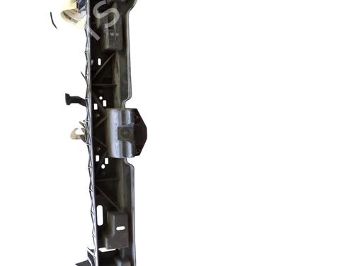 Crossmember PEUGEOT 5008 (0U_, 0E_) 1.6 HDi | BP27182766C162 