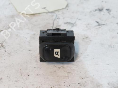 Used Left front window switch CITROËN BERLINGO / BERLINGO FIRST Box Body/MPV (M_) [1996-2011]  25069120