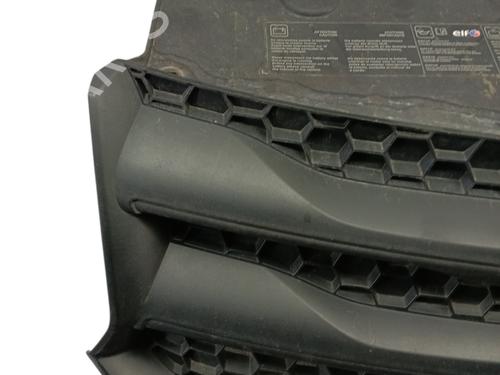 Grill DACIA SANDERO II TCe 90 (B8M1, B8MA, B8AC) | BP31660592C40