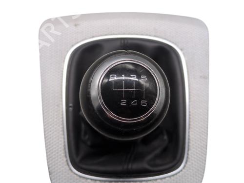 Used Shift knob Shift knob AUDI Q3 (8UB, 8UG) 2.0 TDI (140 hp) 32321471 32321471