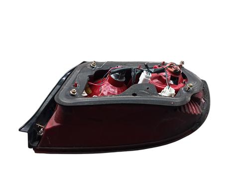 Venstre baglygte HYUNDAI SONATA IV (EF) 2.0 16V (131 hp) 32989992