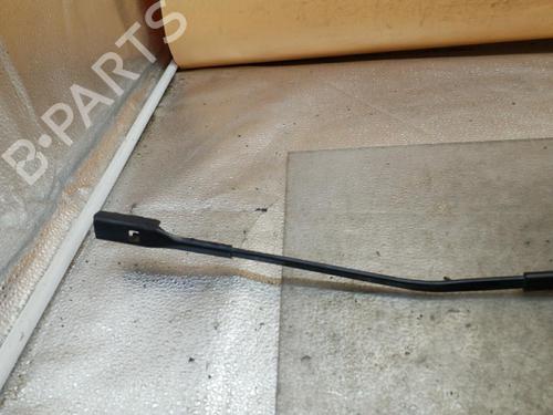 Used Front windshield wiper arm AUDI A1 Sportback (8XA, 8XF) 1.6 TDI (90 hp) 25105325