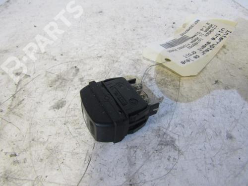 Used Right front window switch Right front window switch CITROËN XSARA PICASSO (N68) 1.6 HDi (109 hp) 10598361 10598361