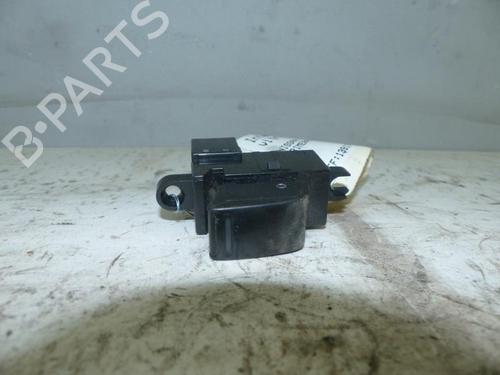 Used Right front window switch NISSAN PRIMERA Hatchback (P12) 2.2 Di (126 hp) 25114416
