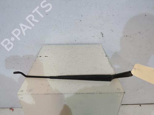 Used Front windshield wiper arm FORD FOCUS I (DAW, DBW) 1.8 TDCi (115 hp) 25086137