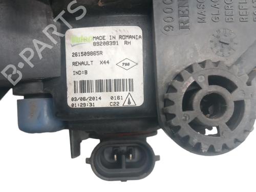 Right front fog light RENAULT TWINGO II (CN0_) | BP25058842C31 - Image 3