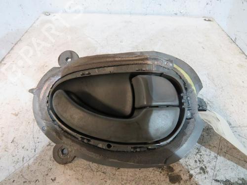 Højre bagtil invendig håndtag PEUGEOT 406 (8B) 1.9 TD (90 hp) 25081361