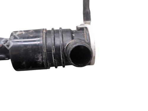 Used Washer pump Washer pump RENAULT CLIO V (B7_) 1.5 Blue dCi 85 (B7AG) (86 hp) 32704837 32704837