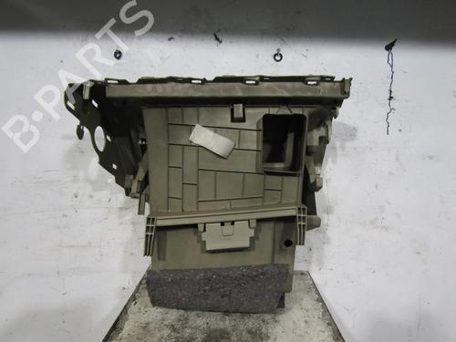 Hanskerom Hanskerom RENAULT SCÉNIC III (JZ0/1_) 1.9 dCi (JZ0J, JZ1J, JZ1K, JZ1S) (131 hp) 25085287 25085287