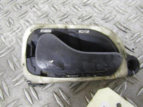 Used Rear left interior door handle Rear left interior door handle RENAULT ESPACE III (JE0_) 2.0 16V (JE0N, JE0L, JE02) (140 hp) 10588940 10588940