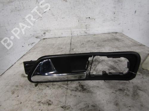 Used Front left interior door handle VW TOURAN (1T1, 1T2) [2003-2010]  25070115
