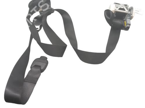 front-right-seatbelt-fiat-500-312_-2007-25099723 main image