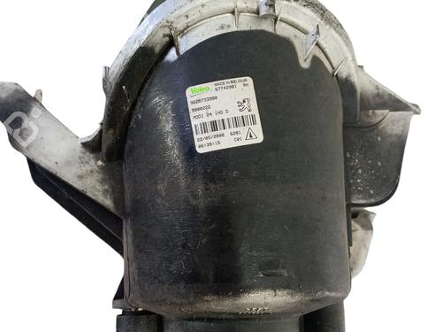 Used Right front fog light Right front fog light PEUGEOT 206 Hatchback (2A/C) [1998-2012] 25074244 25074244