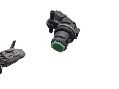 Używane Pompa spryskiwacza MAZDA 5 (CW) 1.6 CD (116 hp) 30969031