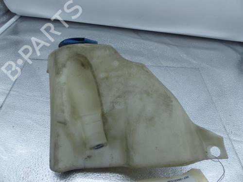 Used Windscreen washer tank VW POLO III (6N1) [1994-1999]  25083812