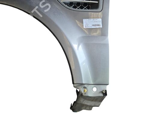 Left front fenders LAND ROVER RANGE ROVER SPORT I (L320) 3.6 D 4x4 | BP25873744C41 