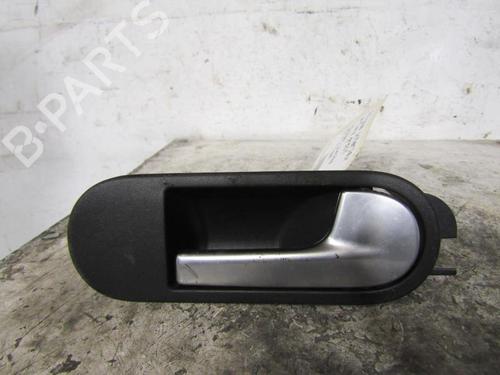 Højre bagtil invendig håndtag VW GOLF V (1K1) [2003-2010]  25113883
