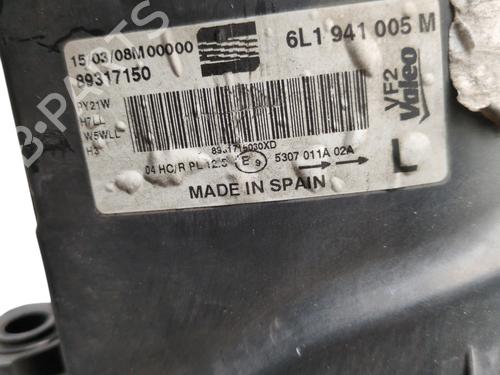 Used Left headlight SEAT IBIZA III (6L1) 1.6 16V (105 hp) 26524631