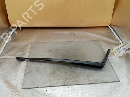 Used Front windshield wiper arm AUDI A6 C6 (4F2) 3.0 TDI quattro (233 hp) 25093002
