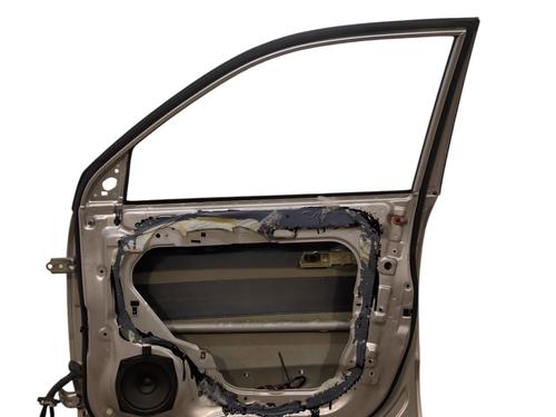 Right front door HYUNDAI TUCSON (JM) 2.0 CRDi All-wheel Drive | BP29482131C3 