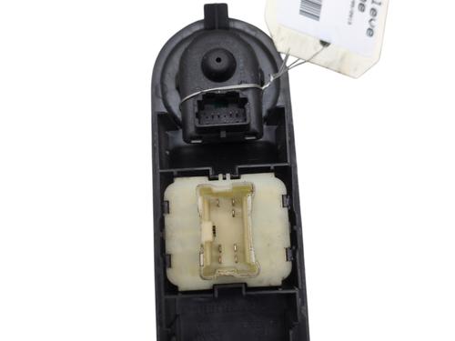 Used Left front window switch Left front window switch RENAULT CLIO IV (BH_) 1.5 dCi 75 (75 hp) 33304828 33304828