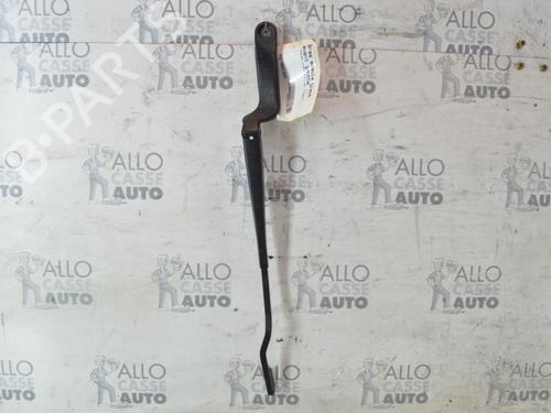Used Front windshield wiper arm VW POLO (6N2) 1.4 (60 hp) 25086991