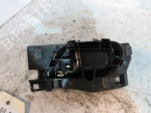 Used Rear right interior door handle Rear right interior door handle 25066833 25066833