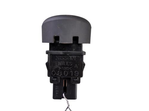 Used Warning switch Warning switch NISSAN JUKE (F15) 1.5 dCi (110 hp) 26504243 26504243