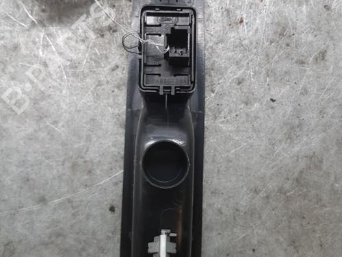 right-rear-window-switch-renault-megane-iii-hatchback-bz01_-b3_-2008-25055532 main image