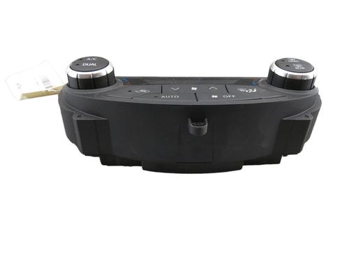 Used Climate control TOYOTA YARIS (_P13_) 1.5 (NSP131_) (112 hp) 25087274