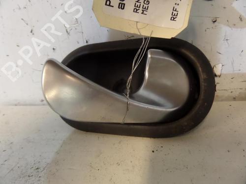 Used Front right interior door handle RENAULT MEGANE II (BM0/1_, CM0/1_) [2001-2012]  25085671