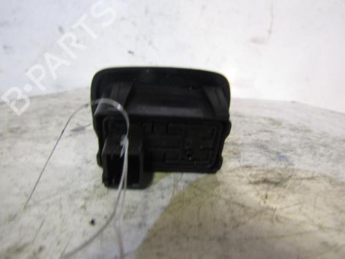 Used Left rear window switch Left rear window switch PEUGEOT 207 SW (WK_) 1.6 HDi (112 hp) 25078837 25078837
