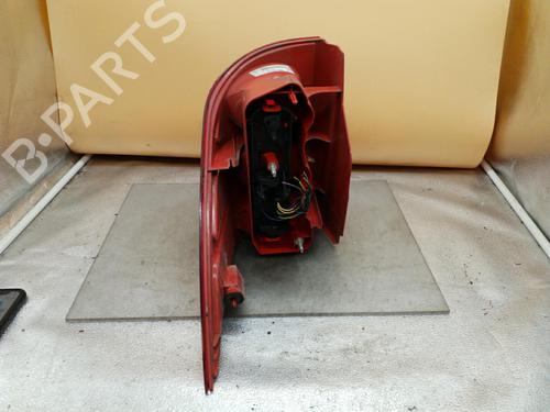Used Left taillight PEUGEOT 1007 (KM_) 1.4 HDi (68 hp) 25089657