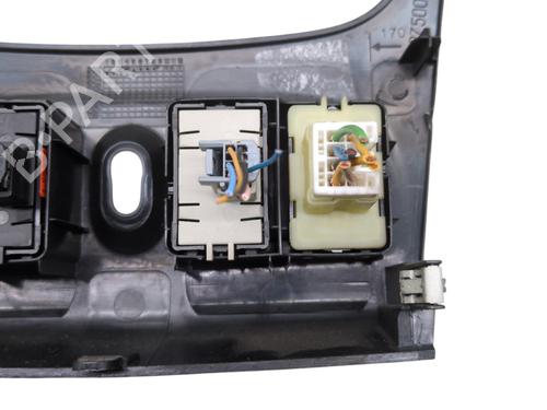 Used Switch Switch DACIA SANDERO II TCe 90 (B8M1, B8MA, B8AC) (90 hp) 33307760 33307760