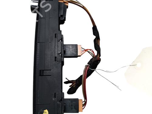 Left front window switch VW GOLF VI Convertible (517) 2.0 TDI | BP32425086I27