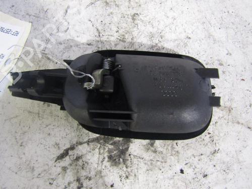 Høyre bak invendig håndtak AUDI A3 (8L1) 1.9 TDI (130 hp) 25078933