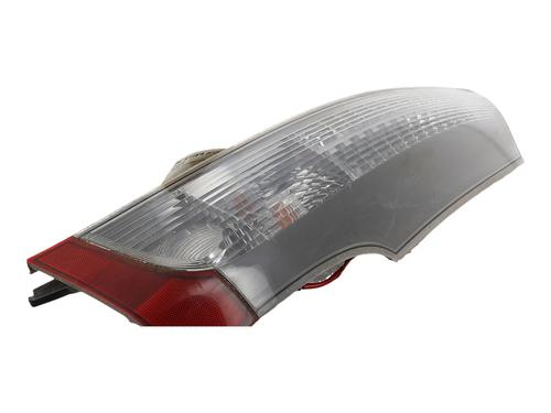 right-taillight-mitsubishi-grandis-na_w-2003-2004-2005-2006-2007-2008-2009-2010-2011-37035456 main image