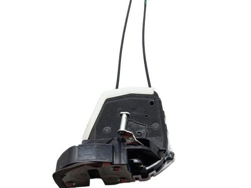 Used Rear right lock TOYOTA YARIS (_P13_) 1.5 Hybrid (NHP130_, NHP130) (101 hp) 25076145
