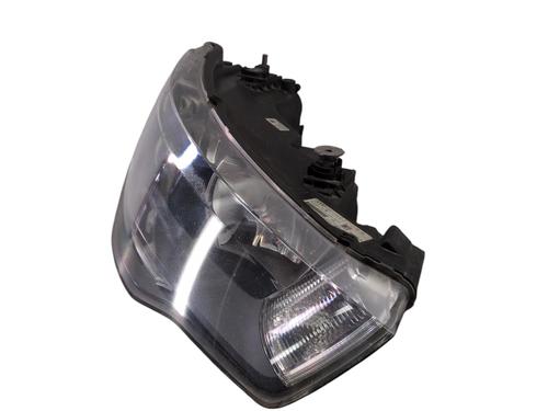 Used Right headlight Right headlight AUDI A1 (8X1, 8XK) 1.6 TDI (105 hp) 31753404 31753404
