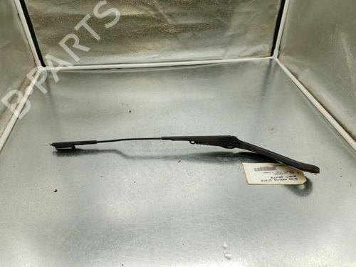 Used Front windshield wiper arm BMW 1 (F20) 116 d (116 hp) 25078293